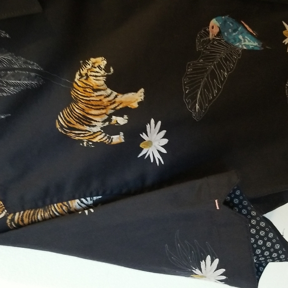 Ted Baker size 2 patterned short sleeve shirt - Picture 3 of 5